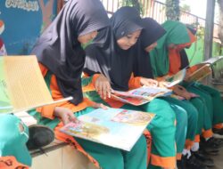 Mobil Pintar Bukit Asam (PTBA) Keliling Sekolah, Sebarkan Semangat Literasi dan Inspirasi