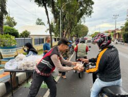 Jum’at Berkah, Sat Samapta Polres Lahat Berbagi Kepedulian kepada Masyarakat